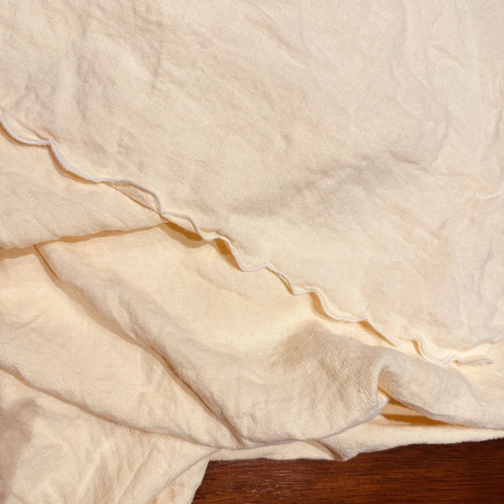 Butter Yellow Linen Tablecloth‎ Scalloped Edge rectangle 96